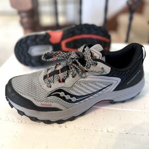 Like‎ New Saucony Men's Excursion TR 15 Trail Running Shoes Gray/Black Sneakers